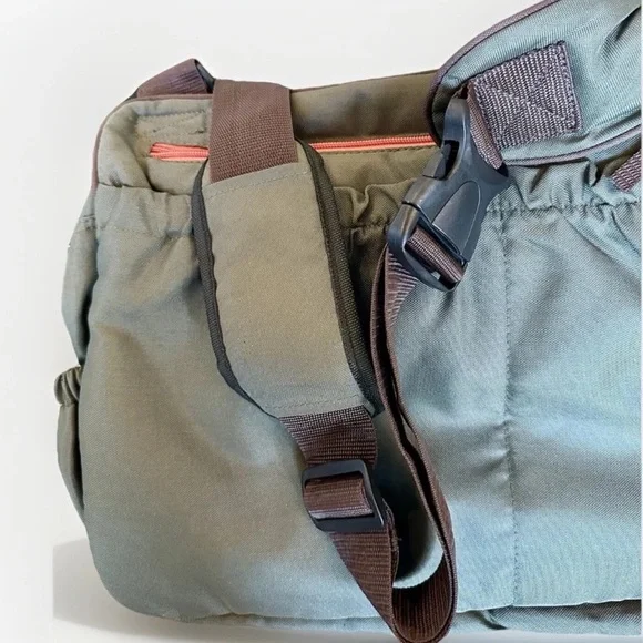 Diaper Dude BAG. NWOT -Bike Sling, Cross Body ,Sport Cool DAD Bag Olive/Brown. - Picture 5 of 16